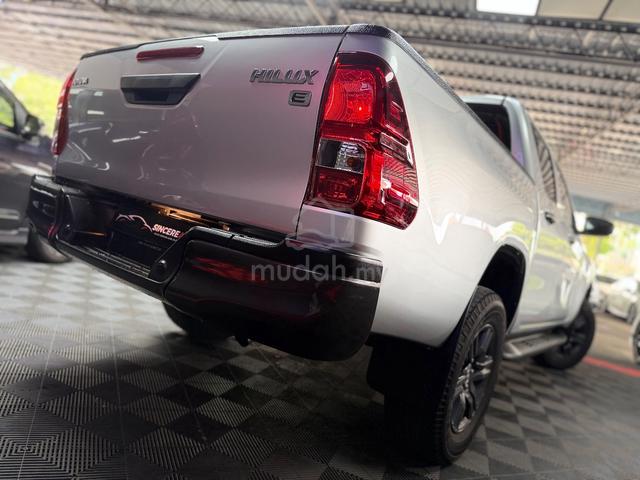 MiL35K!TOYOTA HILUX 2.4 (A) FACELIFT WARRANTY FSR - 2
