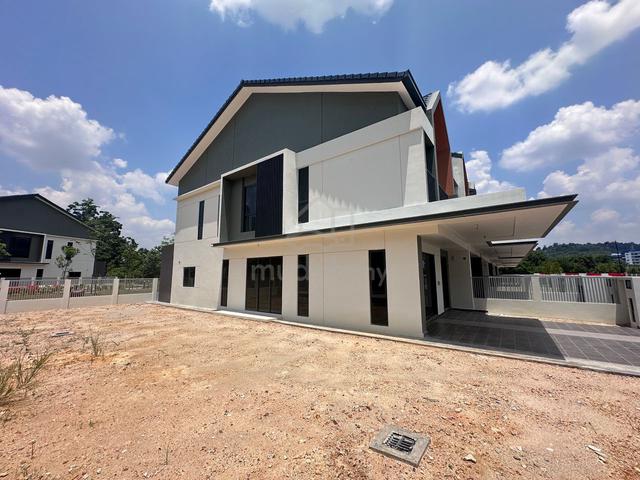 Bandar Kinrara BK 8 New House Corner Unit For Sale 1
