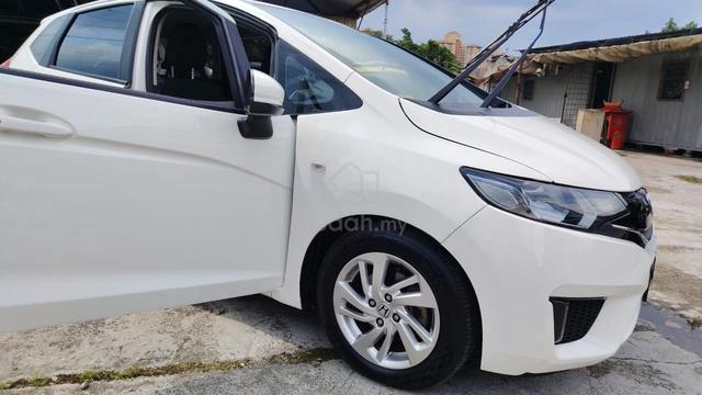 2015 Honda JAZZ 1.5 E (A) - 2
