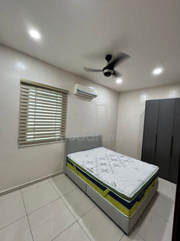 Small Room 1