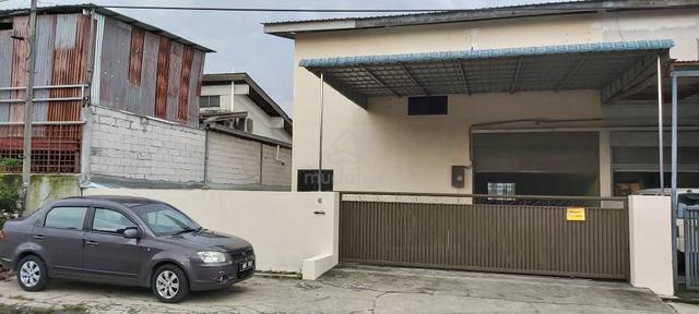 Semi Detached Factory Kawasan Perindustrian Pengkalan 1