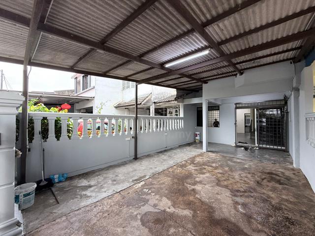 Jalan Bunga Kertas Double Storey terrace House,Kulai 1