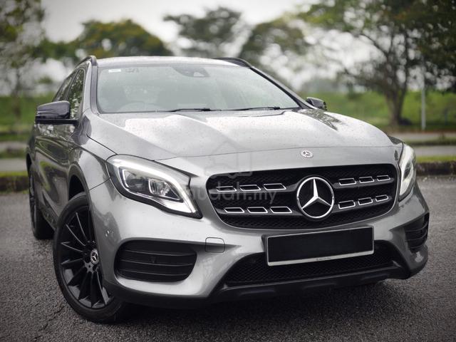 2019 Mercedes Benz GLA200 NIGHT Edition GLA 200 - 1