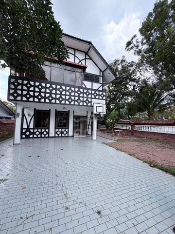 Double Storey Bungalow House For Rent @ Jalan lengkongan Kulai 1