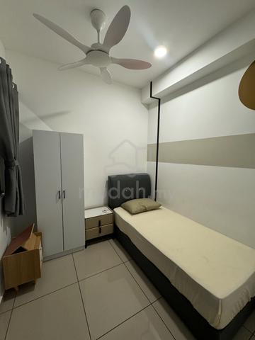 Fully Furnished Small Room for Rent at D Quince, Damansara Perdana 1
