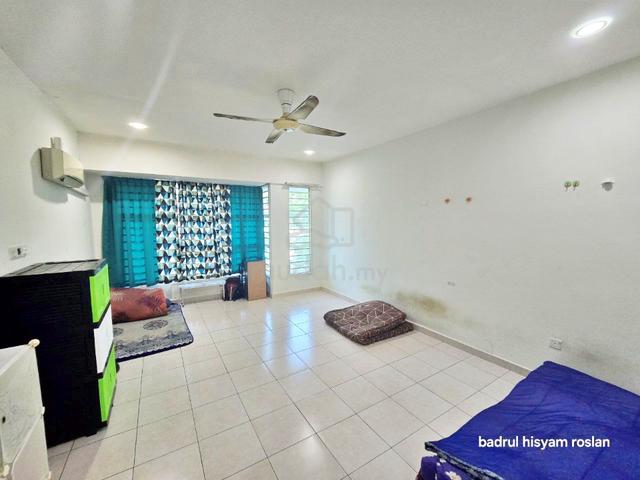 GOOD OFFER 2 Storey House Bangi Avenue 2 Seksyen 6 FREEHOLD 4R 4B 5