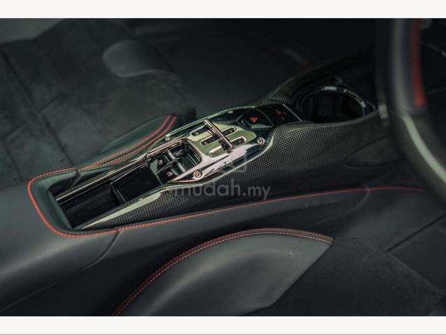 2022 Ferrari SF90 STRADALE 3.9 Huge Carbon Options - 4