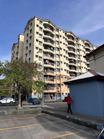 Pangsapuri Perdana (Seksyen 13) 1