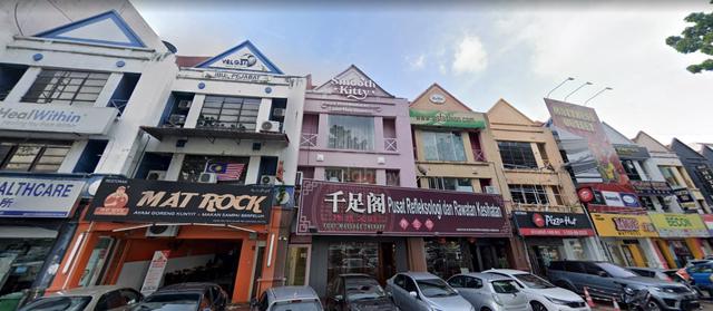 3 Storey Shop Lot 1