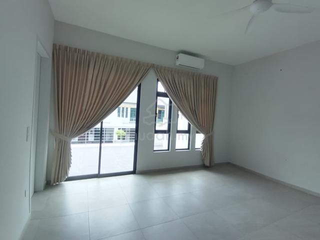 Double Storey For Rent Taman Molek Residence, Bukit Katil Melaka 1