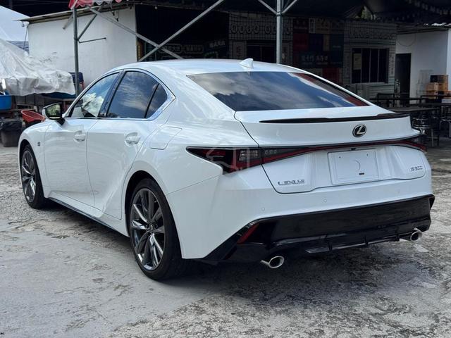 2022 Lexus IS300 2.0 F-SPORT (A) Mark Levinson, SR - 5