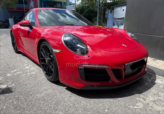 2017 Porsche 911 3.0 CARRERA GTS  CARMINE RED - 1