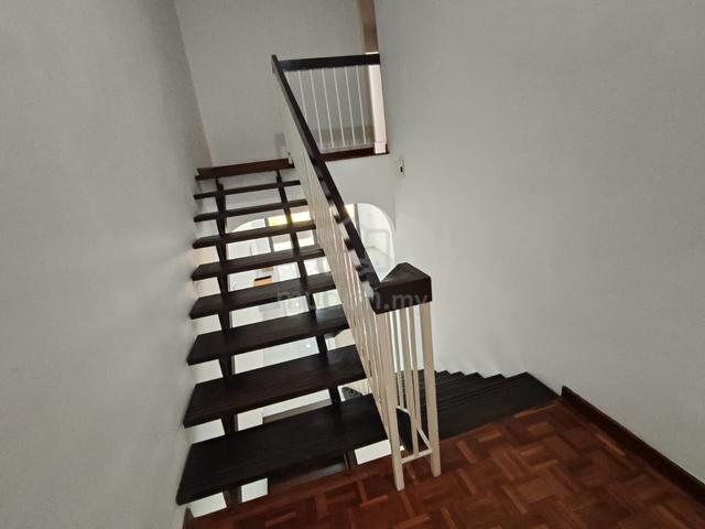 Bangsar Park 2.5 Storey Terrace House To Let 1