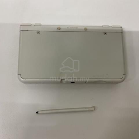 New 3DS KTR-001 White Tested Reset - photo 3 of 6