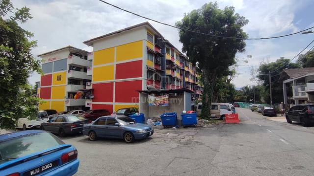 Flat Pandan Indah 1