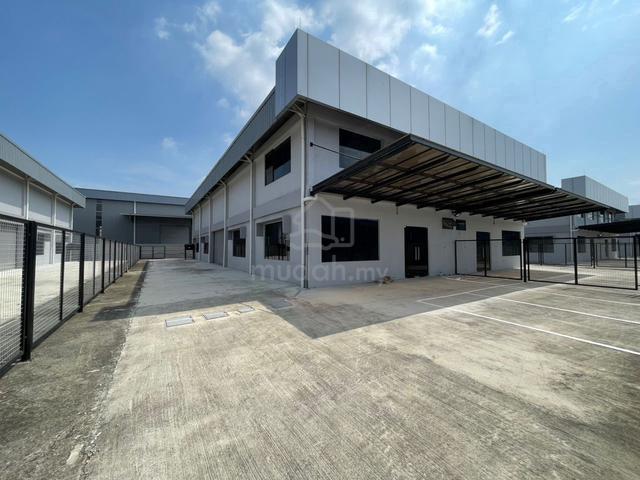 New Semi-D Light Industrial Unit, Floor 3 Ton, Power 100AMP 1