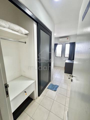 Uni Suites 1