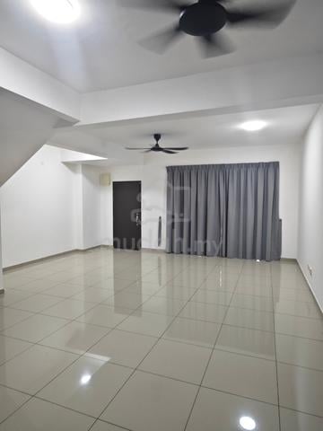 Kelapa Sawit,Saujana Double Storey For Rent,Kulai 1