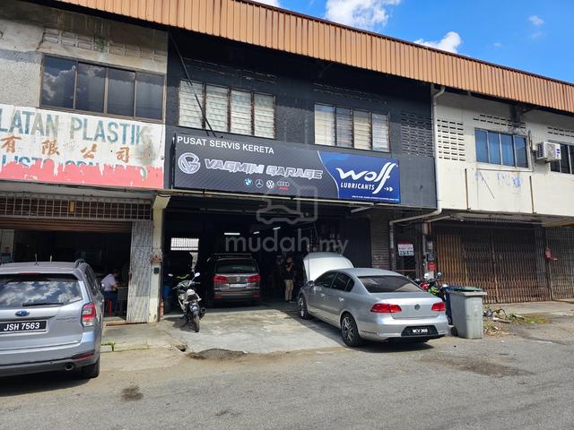 1.5 storey workshop factory kawasan perindustrian pandan johor bahru 1