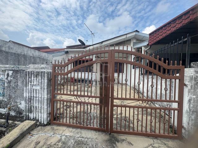 Single Storey Terrace Bandar Kinrara Jalan BK 1 Puchong - Negotiable 1