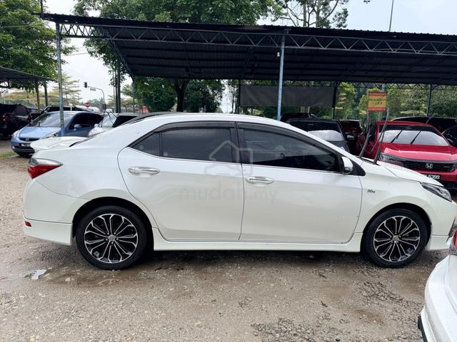 Toyota COROLLA 1.8 ALTIS G (A)-17 - 4