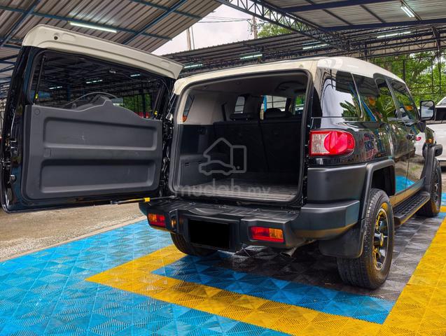 Toyota FJ CRUISER 4.0 V6 4WD ANDROID PERFECT WRNTY - 4