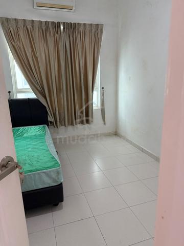 Room for Rent at Fiera Vista 1