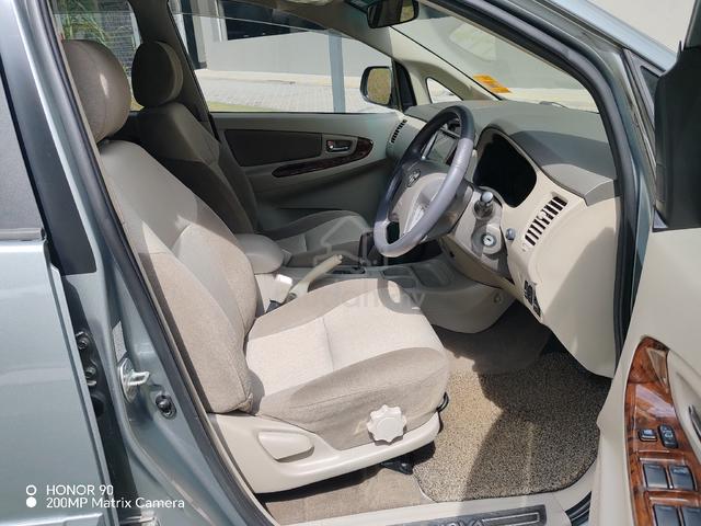 Toyota INNOVA 2.0 G (A) 2013 - 5