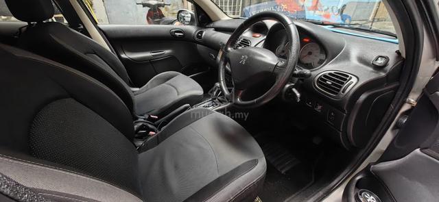 2011 Peugeot 207 1.6 (A) - 4