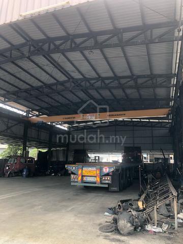2 acres of warehouse factory for sale 1