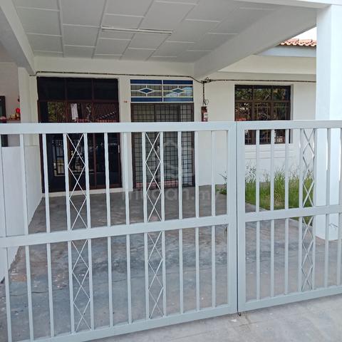 Semi D house 1