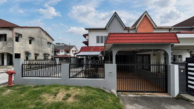 End lot Double Storey Terrace House Jalan Sri Damak Taman Sri Andalas 1