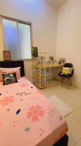 Single Room at Suriamas Condominium pjs10 Zero Deposit Fully Furnish 1