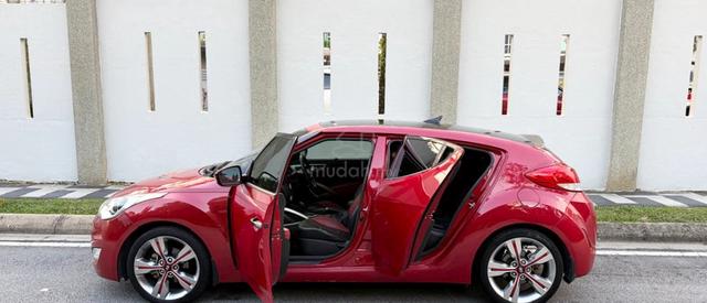 Hyundai VELOSTER 1.6(A)GAMMA PREMIUM SPORTY EDI - 4