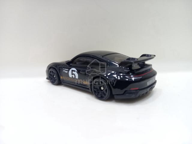 Hot Wheels Porsche 911 GT3 2025 HW Race Day Series - photo 4 of 6