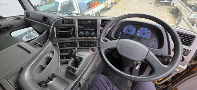 2026 Nissan UD CD5 Side Curtain - photo 6 of 6
