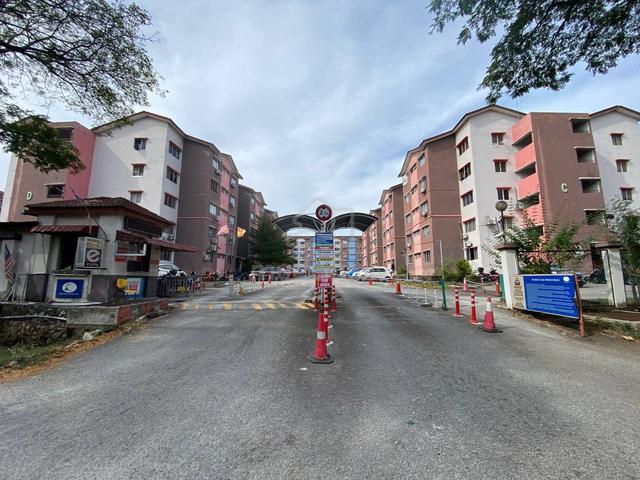 Iris Apartment (Saujana Utama) 1