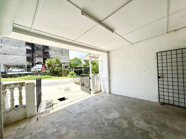Double storey taman Sri Semenyih 🔥 Below 300K ‼️Semenyih Kajang area 1
