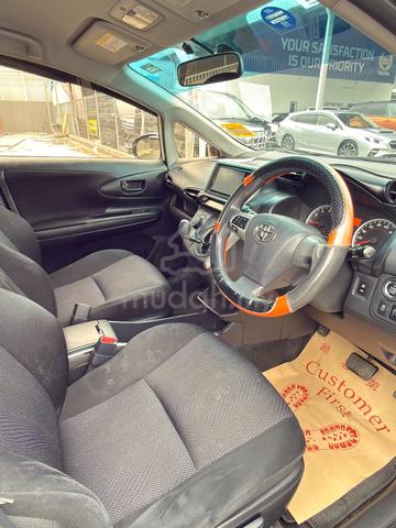 2016 Toyota WISH 1.8 A DBA-ZGE20G (A) - 4