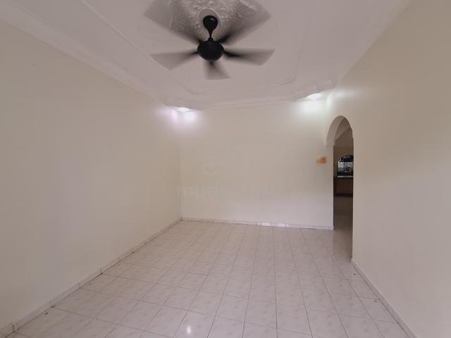 BANDAR PUTRA RENOVATED SINGLE STOREY TERRACE BELOW MV - For Sale 4