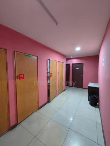Sinsuran Kampung Air facing road 5 Storey Hotel Room For Rent 1