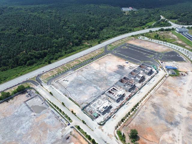 COMMERCIAL/PETROL LAND TERMURAH Bandar Enstek Nilai Sepang 4