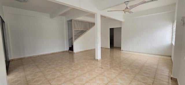 Sri Kuantan Double Storey Corner House for rent 4