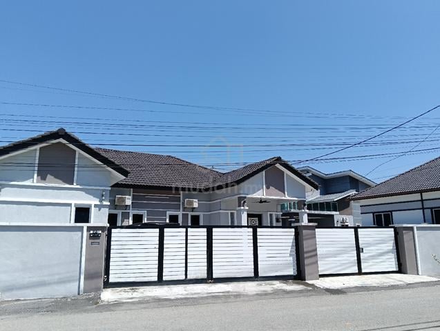 rumah Dan tanah untuk di jual 1