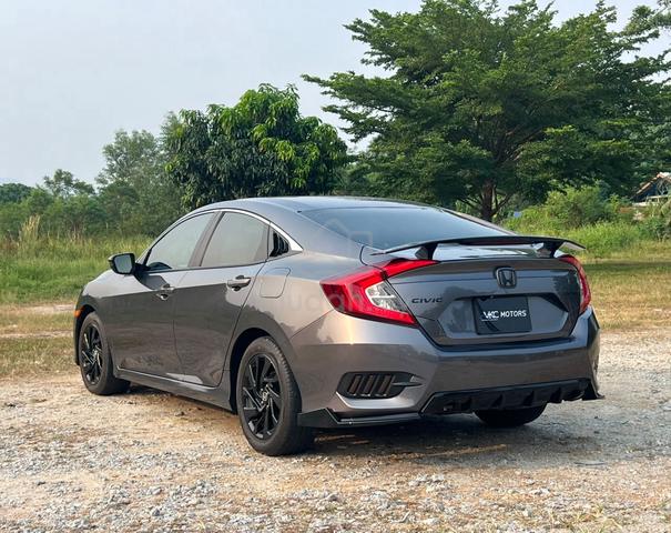 2018 Honda CIVIC 1.8 S i-VTEC (A)C/ LIKE NEW⭐️ - 3