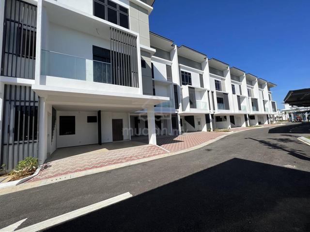Cheap/ Alyvia Premium unit/ Face river view/ 4 bedroom/ unique one 1