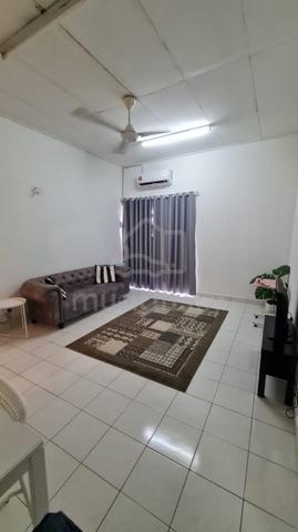 Fawina Court 5