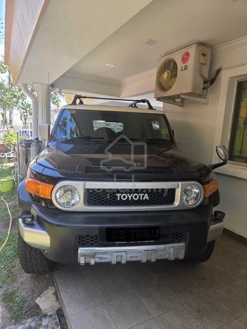 2011 Toyota FJ 4.0 CRUISER (A) - 1