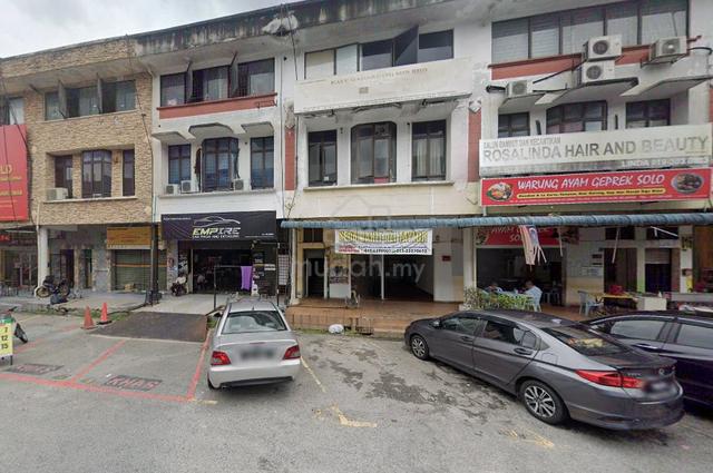 BIG 3300sf RENOVATED Taman TTDI Jaya Adjoining 2 units GF Shoplot 1