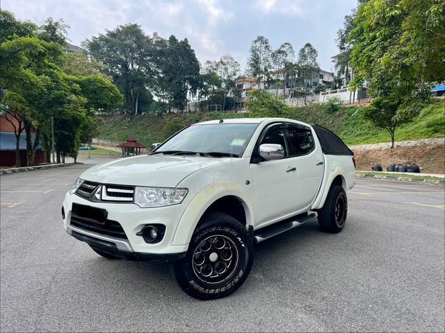 2014 Mitsubishi TRITON 2.5 VGT GS (auto) 121,141km - 1